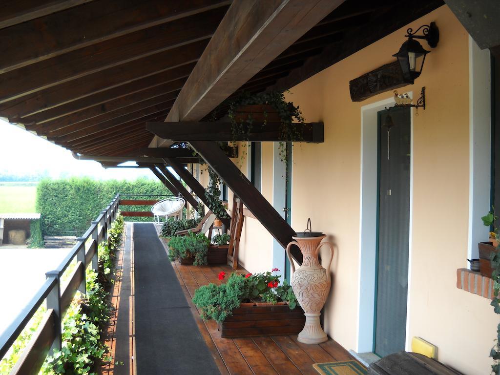 Agriturismo Maiocchi Villa Borgarello Exterior photo