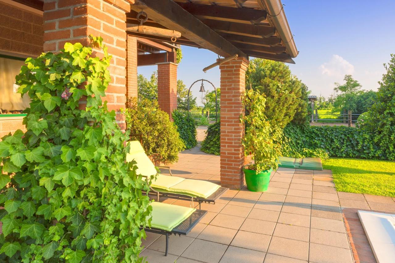 Agriturismo Maiocchi Villa Borgarello Exterior photo