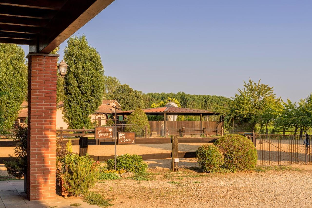 Agriturismo Maiocchi Villa Borgarello Exterior photo